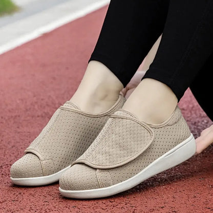 Bobbi Wide Fit Shoes – Footwear for Swollen Feet and Bunion