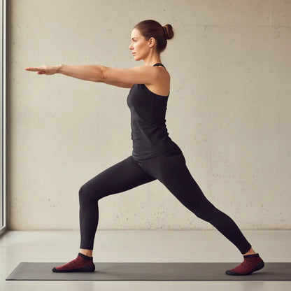 Unisex Barefoot Grip Shoes – Lightweight Yoga & Fitness Socks